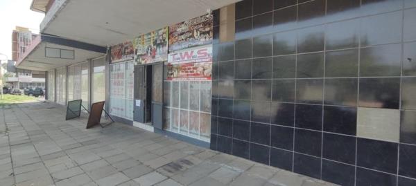 90  m² Retail Space