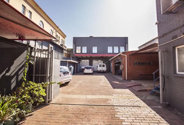 400  m² Commercial space