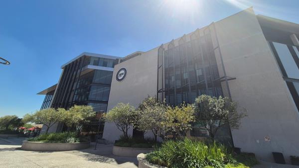 80  m² Commercial space