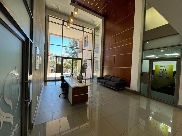 235 m² Commercial space