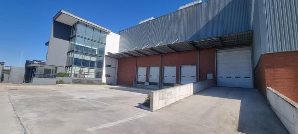 3 718 m² Industrial space