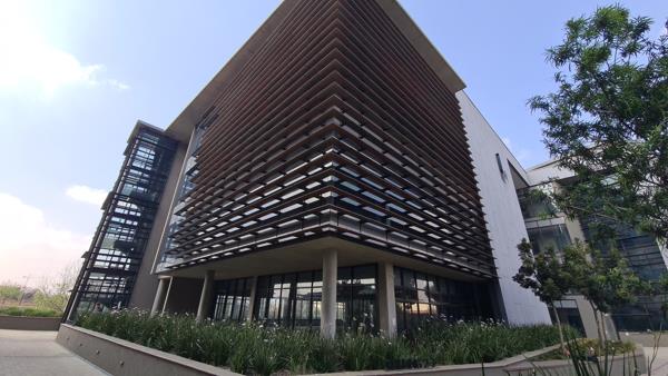 1 111  m² Commercial space