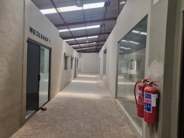 1 000  m² Commercial space