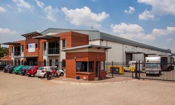 5 631  m² Industrial space