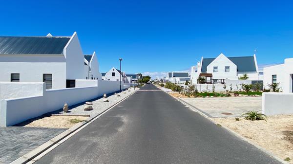 789 m² Land