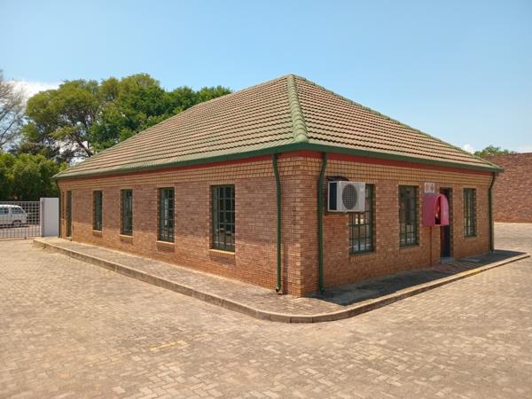 160 m² Commercial space