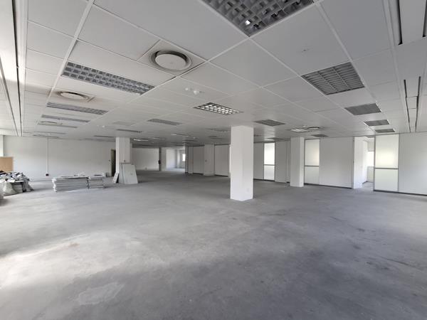 467  m² Commercial space