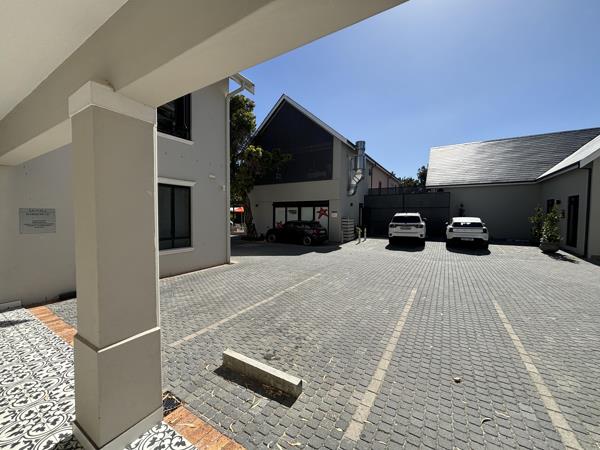 219  m² Commercial space