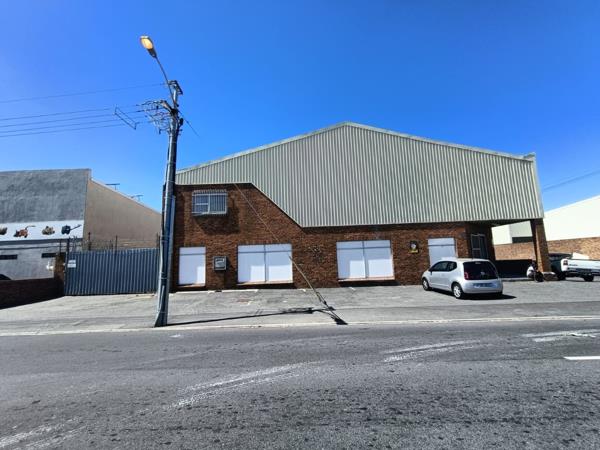 595 m² Commercial space