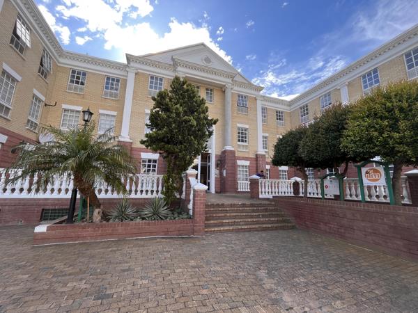 148  m² Commercial space