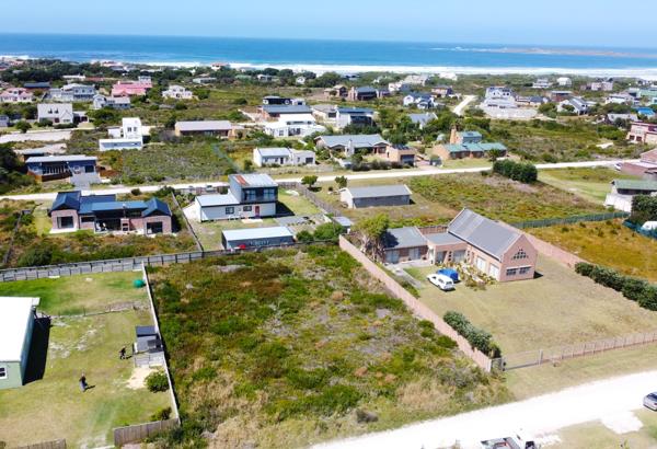 1 457 m² Land