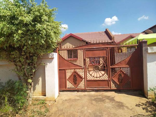2 Bedroom House