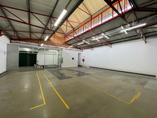 290  m² Industrial space