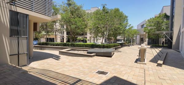 200  m² Commercial space