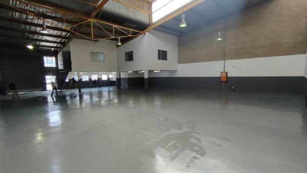 567  m² Industrial space