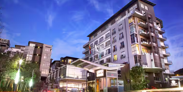 133  m² Commercial space