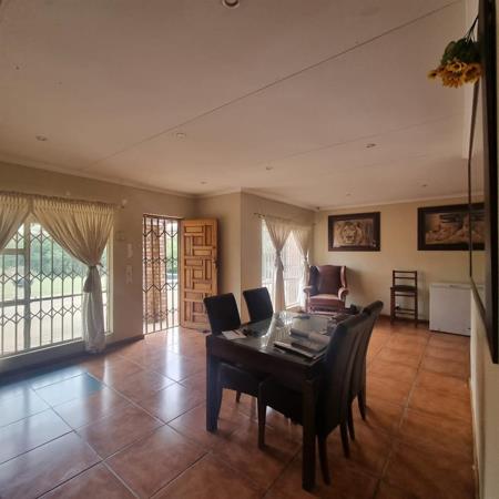 2.3 ha Smallholding