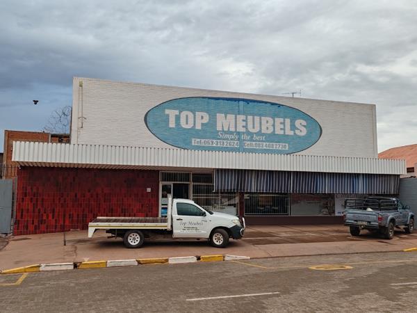 934  m² Commercial space