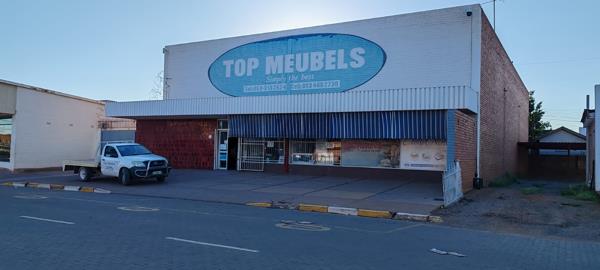 934  m² Commercial space