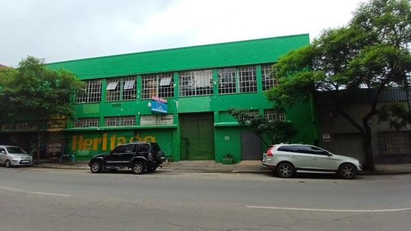 3 000  m² Industrial space