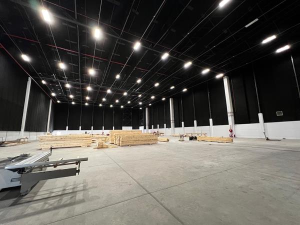 3 213 m² Industrial space