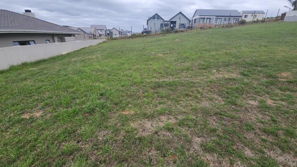 572 m² Land