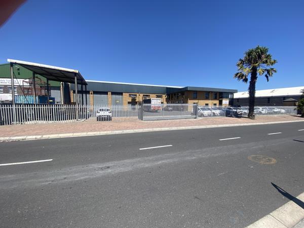 1 684  m² Industrial space