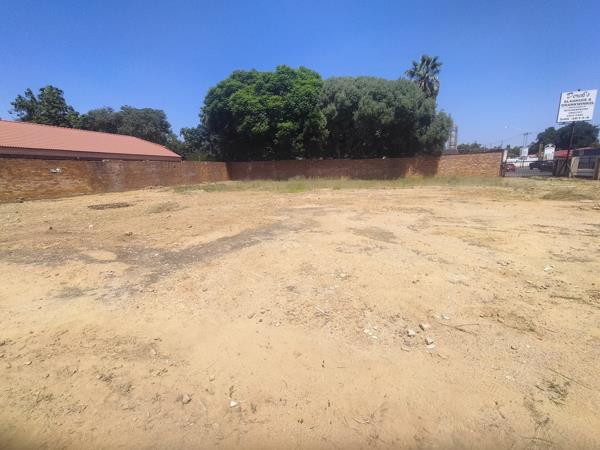 2 552 m² Land