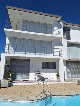 Bachelor apartment