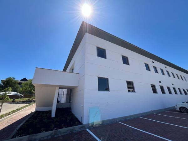 560  m² Commercial space