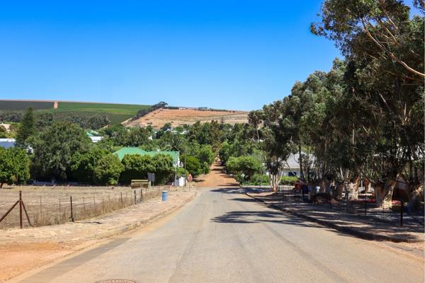 3 149 m² Land