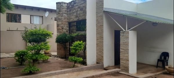 370  m² Commercial space