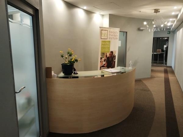433 m² Office Space