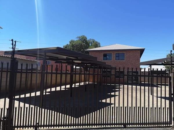 97.8 m² Commercial space