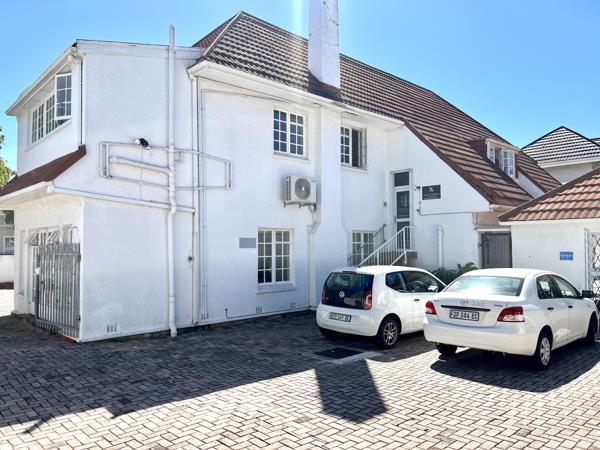 240  m² Commercial space