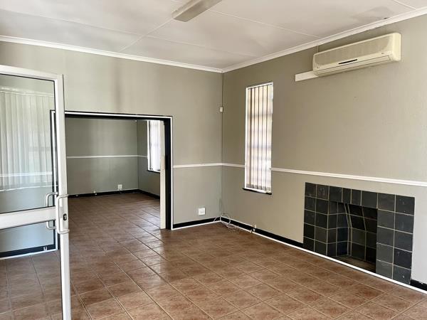 300  m² Commercial space