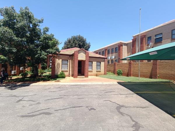 114  m² Commercial space