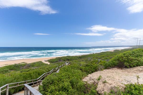 574 m² Land