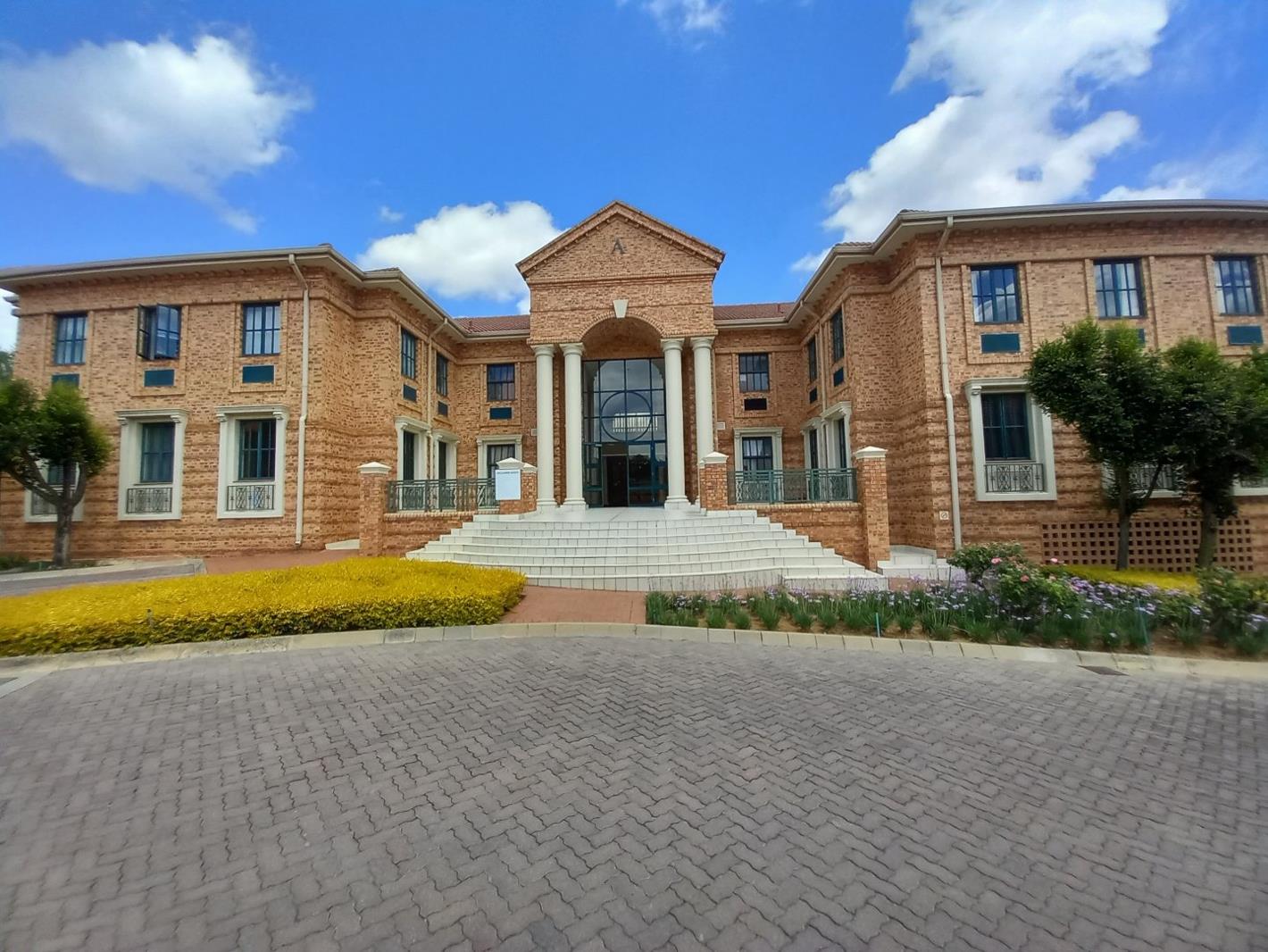 336 m² Commercial space to rent in Bryanston | RR4323289 | Private Property