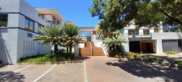 316  m² Commercial space