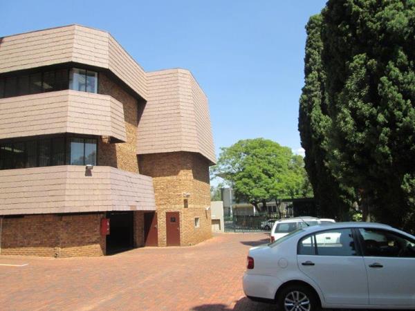 330.3  m² Commercial space