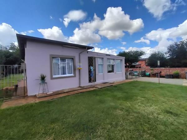 2 Bedroom House