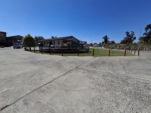 533  m² Commercial space