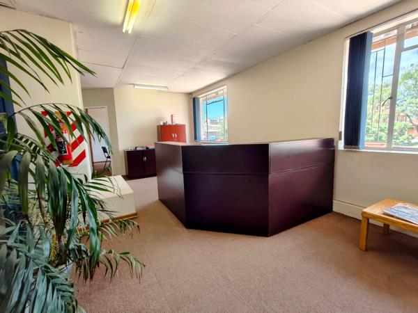 585  m² Commercial space