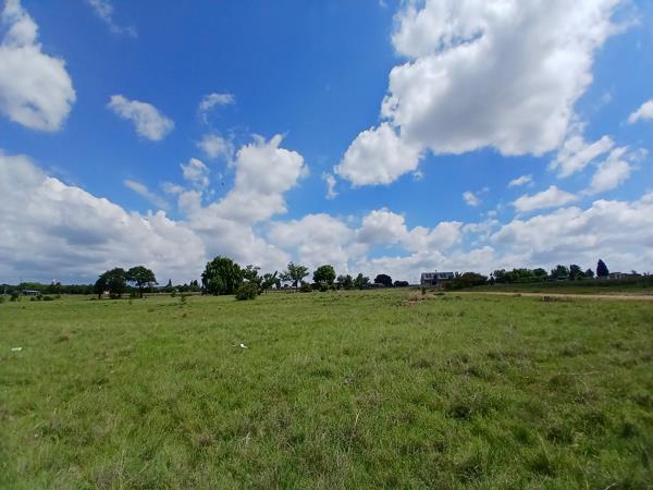 2 677 m² Land