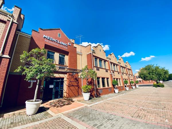 285  m² Office Space