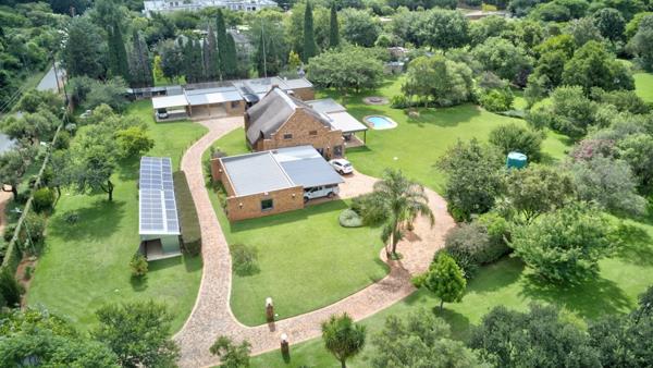 6 Bedroom House