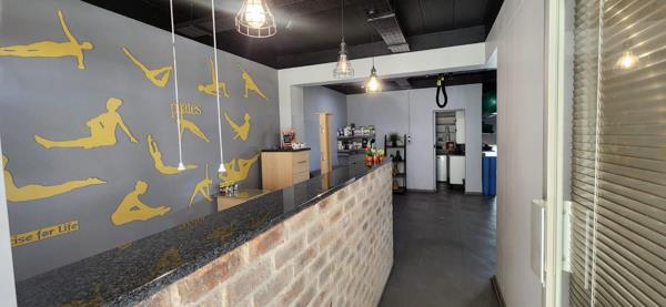 115  m² Commercial space