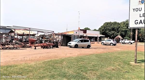 129.8 ha Farm