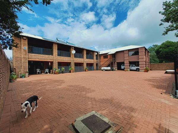 6 Bedroom House